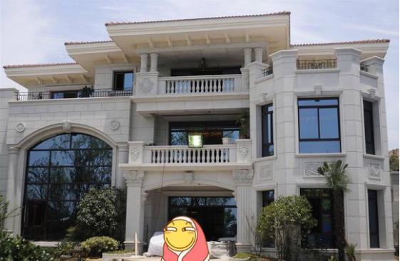 羅馬柱不要瞎用，看完這棟別墅才知道用錯(cuò)羅馬柱毀了整棟房