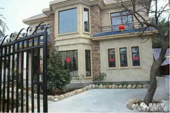 曬曬農村自建的二層小洋樓，比效果圖還好看，附戶型平面圖