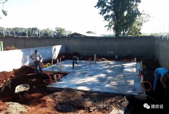 半個月蓋好一棟輕鋼別墅，看看國外都是怎么建房的！