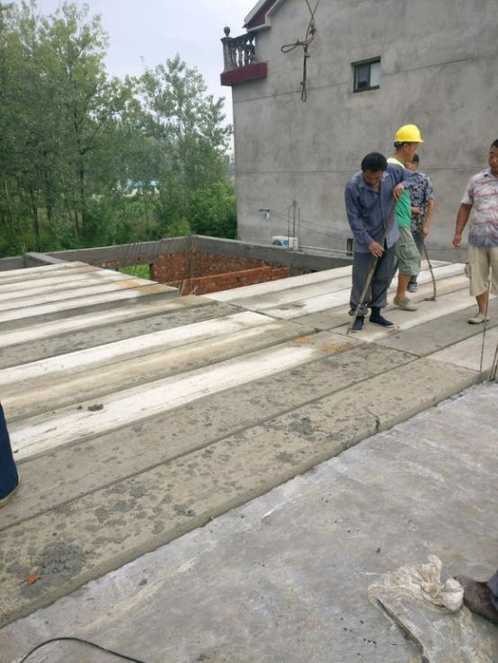 小伙20萬(wàn)做三層自建房，看完施工過(guò)程誰(shuí)還敢住？