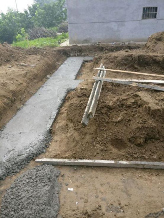 小伙20萬(wàn)做三層自建房，看完施工過(guò)程誰(shuí)還敢??？