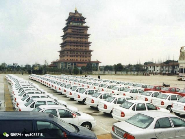 中國(guó)最富農(nóng)村，騎摩托車住別墅，豪車也有不少，人均收入超上海！