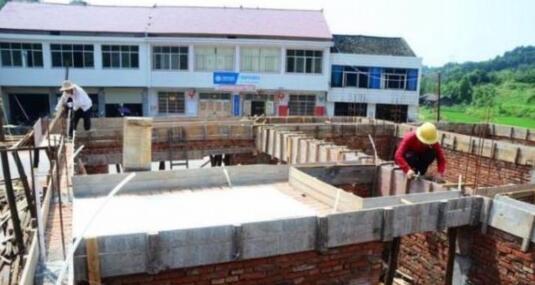 曬曬農(nóng)村老爸自建小別墅，才花了25萬(wàn)！