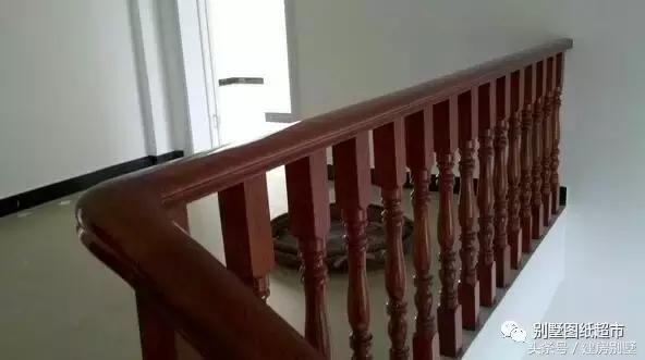 為我新落成的別墅，造了大部分農(nóng)村人都見(jiàn)過(guò)的小火灶！