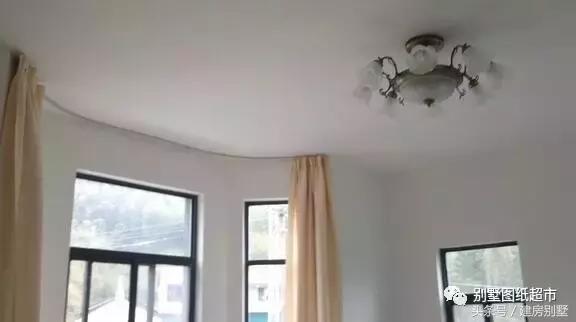 為我新落成的別墅，造了大部分農(nóng)村人都見(jiàn)過(guò)的小火灶！