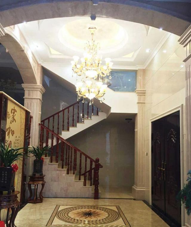 老爸花40W在農(nóng)村蓋這棟別墅，找我相親的姑娘都踏破門檻了！