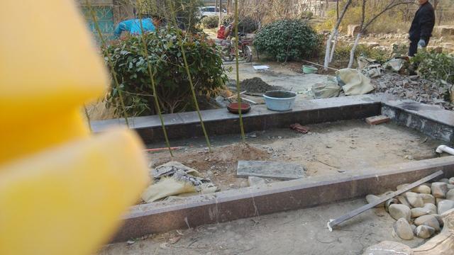 花了幾百萬買了別墅，發(fā)現開發(fā)商建的院子太差，自己從新建！