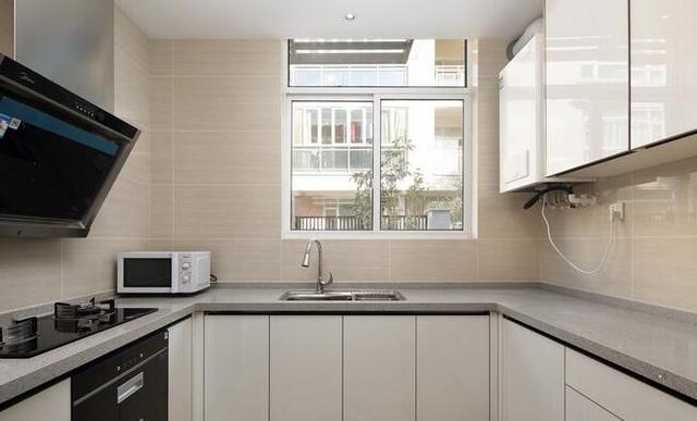 以簡(jiǎn)勝繁 廈門圣地亞歌260平簡(jiǎn)約現(xiàn)代別墅裝修效果圖