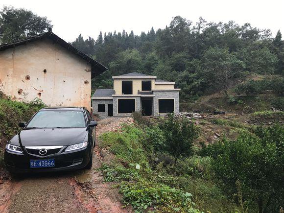 曬曬剛蓋好鄉(xiāng)村小別墅，找老婆就靠它了