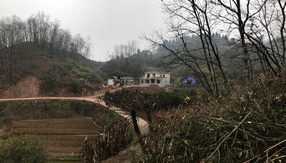 曬曬剛蓋好鄉(xiāng)村小別墅，找老婆就靠它了