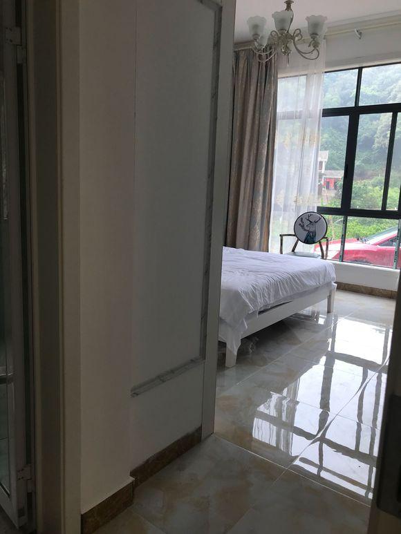 曬曬剛蓋好鄉(xiāng)村小別墅，找老婆就靠它了