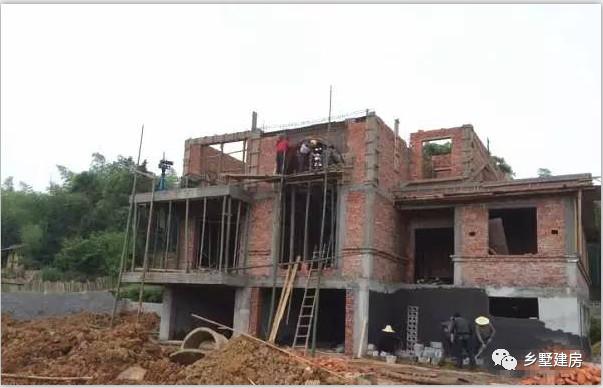 在農(nóng)村花30萬自建房，看起來像百萬效果