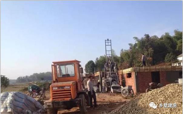 在農(nóng)村花30萬自建房，看起來像百萬效果