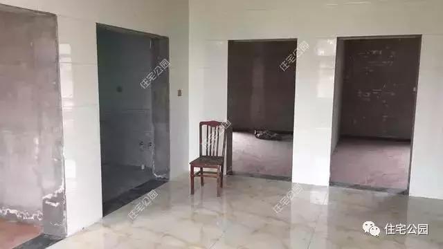 河南農(nóng)村40萬自建三層樓房，性價比讓人羨慕