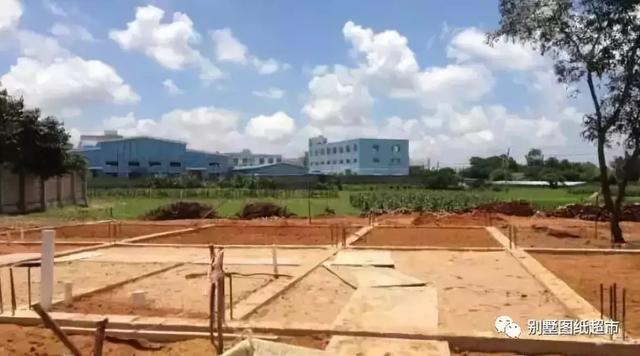 農(nóng)村自建房基礎(chǔ)施工這么做才能又穩(wěn)又安全，別再花冤枉錢了