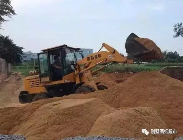 農(nóng)村自建房基礎(chǔ)施工這么做才能又穩(wěn)又安全，別再花冤枉錢了