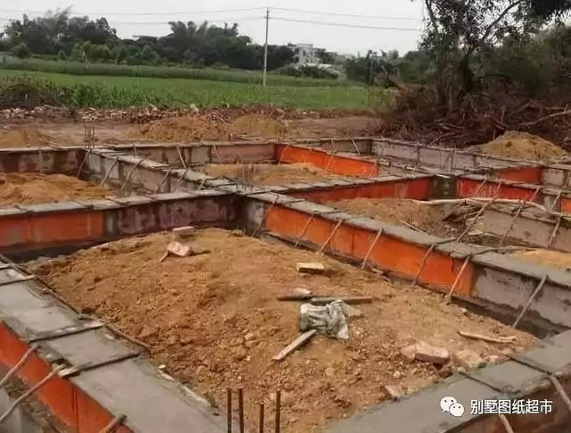 農(nóng)村自建房基礎(chǔ)施工這么做才能又穩(wěn)又安全，別再花冤枉錢了