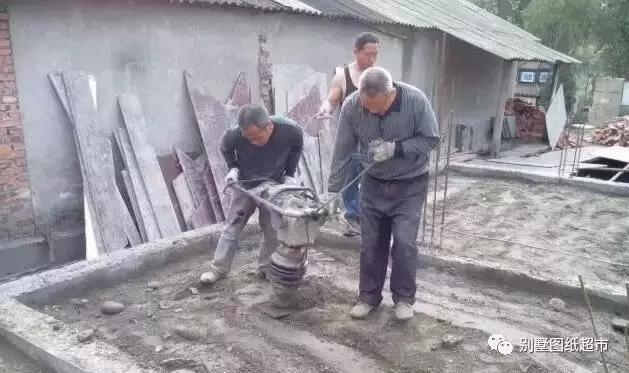 農(nóng)村自建房基礎(chǔ)施工這么做才能又穩(wěn)又安全，別再花冤枉錢了