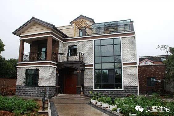 90后小伙自建三層別墅，丈母娘歡喜的不要不要的