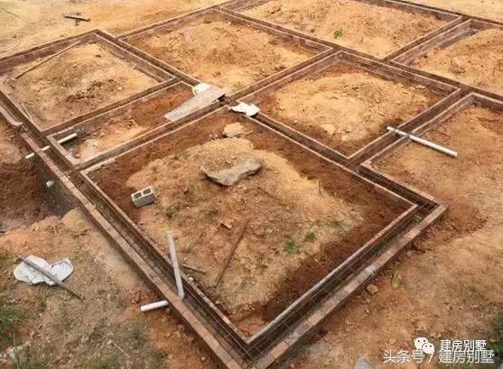 曬曬我家和表哥家的自建房，有設計和沒設計區(qū)別真大