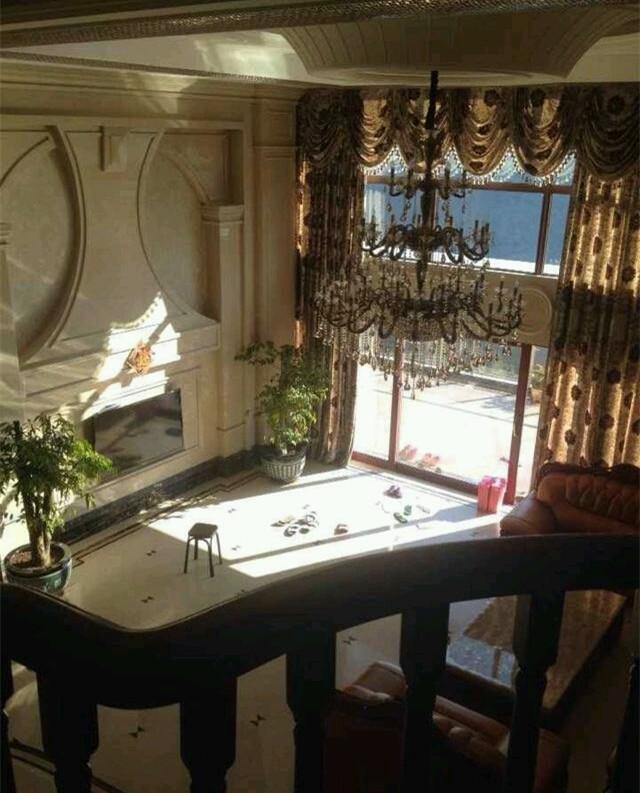 曬曬我家2000平山村小別墅，光裝修花了200多萬！