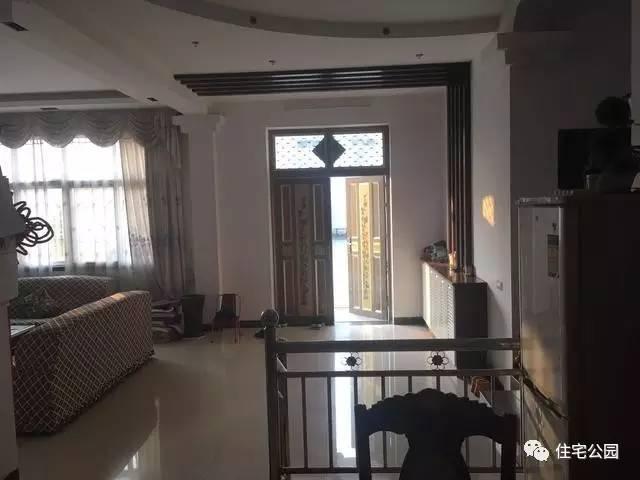 父子二人攜手設計圖紙，60萬建舒適別墅！