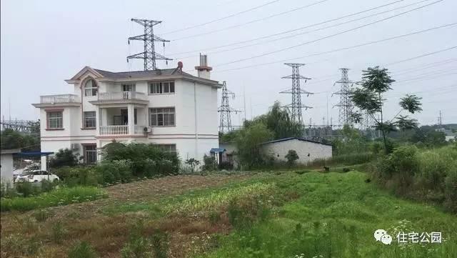 父子二人攜手設計圖紙，60萬建舒適別墅！