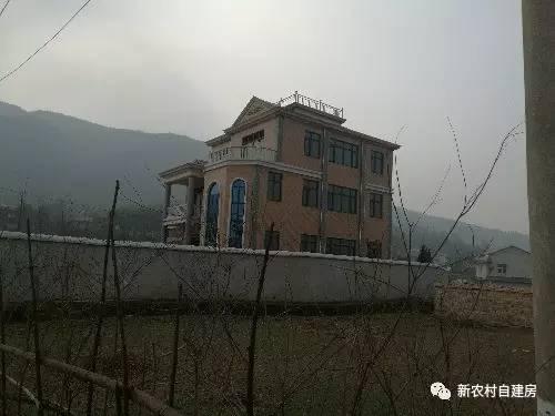 最經(jīng)典的建房案例，只要35萬，帶旋轉樓梯和平面圖！