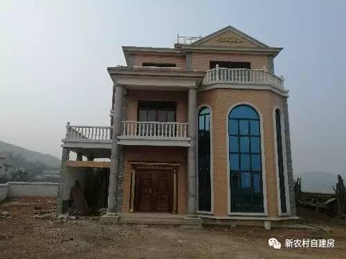 最經(jīng)典的建房案例，只要35萬，帶旋轉樓梯和平面圖！