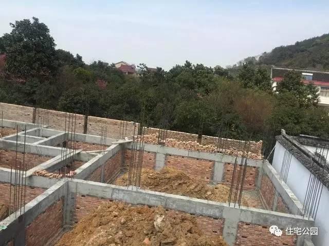 實拍江蘇農(nóng)村自建別墅，這房子城里人奮斗一生也住不起！