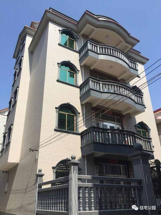 網(wǎng)友實(shí)拍現(xiàn)代農(nóng)村生活，有房有車(chē)有別墅，羨慕嗎？