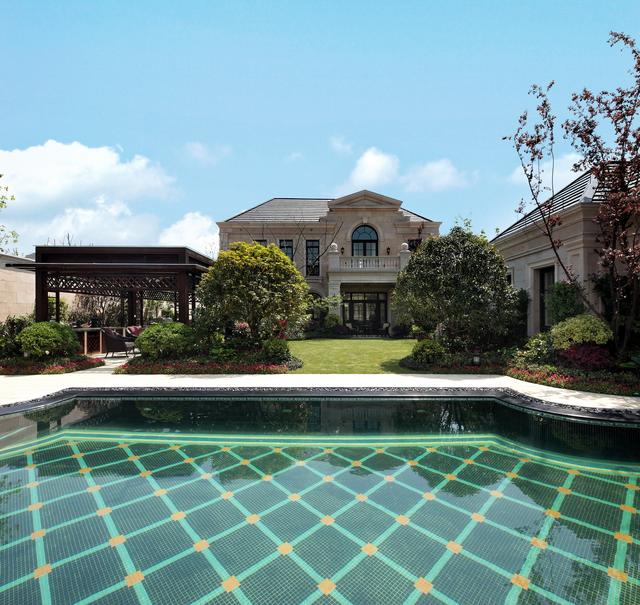 曬曬別墅實(shí)景照片，低調(diào)奢華彰顯品質(zhì)生活！