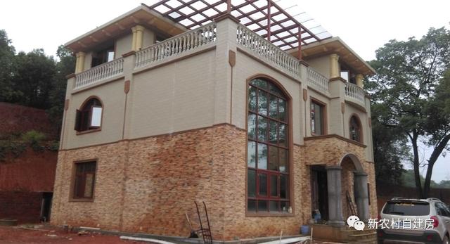 湖南人真的會算計，30萬建套二層半歐式豪華鄉(xiāng)村別墅