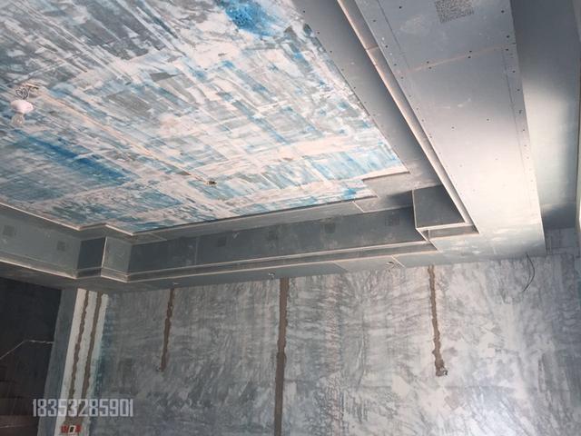 金秋泰和郡別墅在施工中，標(biāo)準(zhǔn)化的施工工藝