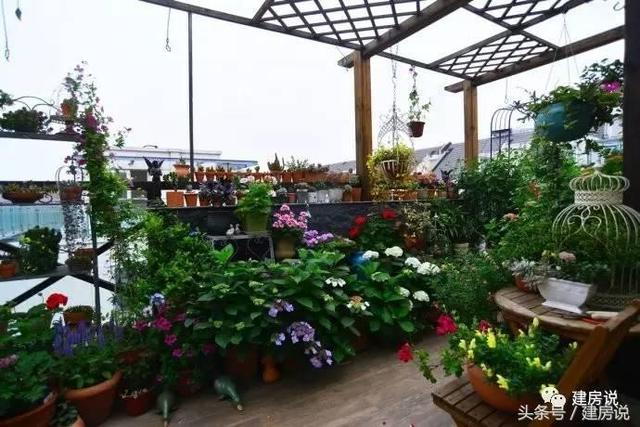 無法抗拒的美墅！三層復(fù)式客廳帶涼亭露臺別墅設(shè)計欣賞