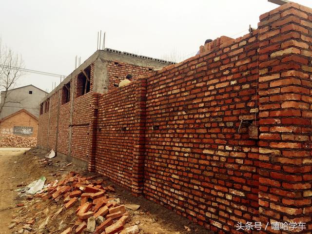 如今農(nóng)村蓋房豪華程度超城市別墅！