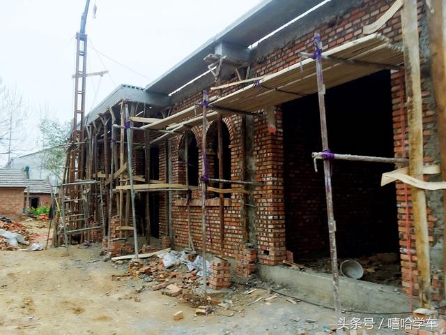 如今農(nóng)村蓋房豪華程度超城市別墅！