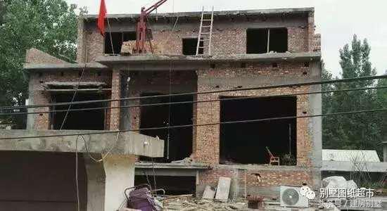 建房要趁早，包工頭35萬帶裝修小別墅建成，羨煞旁人