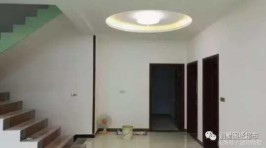 建房要趁早，包工頭35萬帶裝修小別墅建成，羨煞旁人