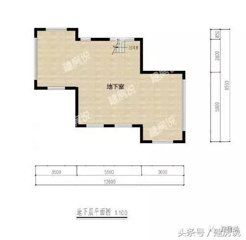 這是一款帶地下室輕鋼結構戶型，建造在水上的度假農村別墅