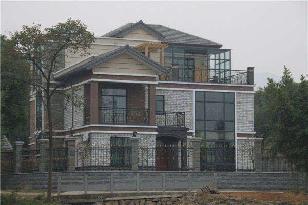 直擊：農(nóng)村上百萬的自建別墅，10年后是升值還是貶值？