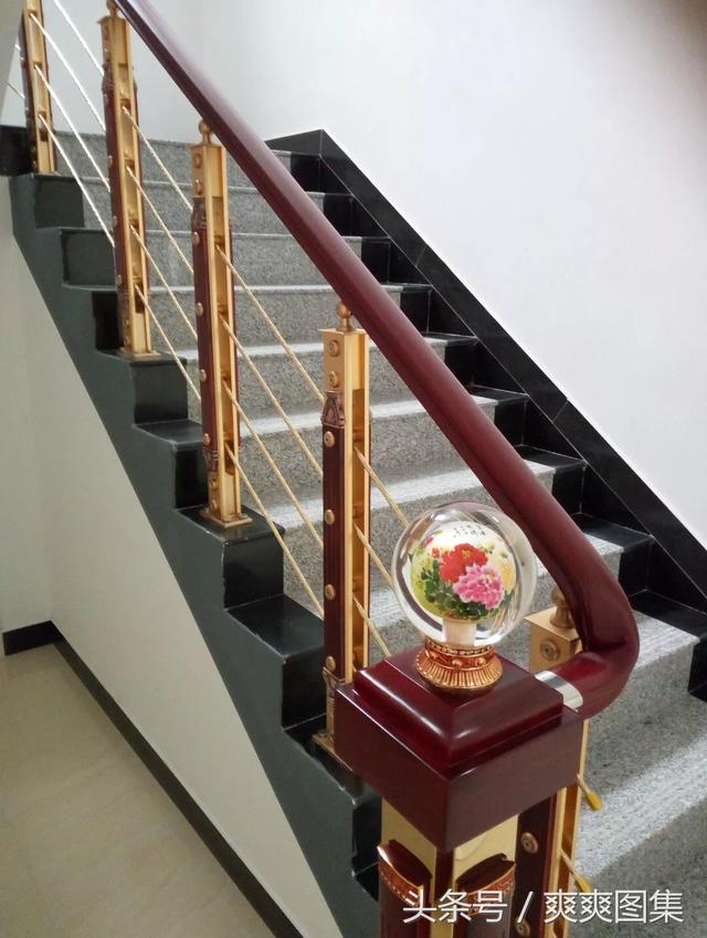 自己在農(nóng)村建的小別墅 城里200萬(wàn)都買(mǎi)不到 羨慕吧