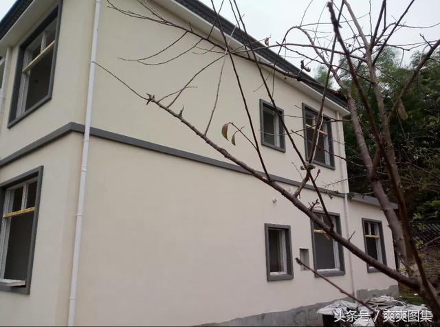 自己在農(nóng)村建的小別墅 城里200萬(wàn)都買(mǎi)不到 羨慕吧