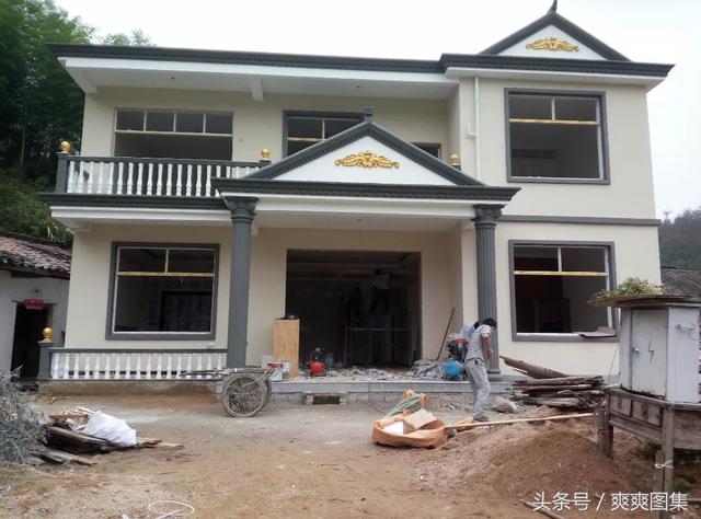 自己在農(nóng)村建的小別墅 城里200萬(wàn)都買(mǎi)不到 羨慕吧