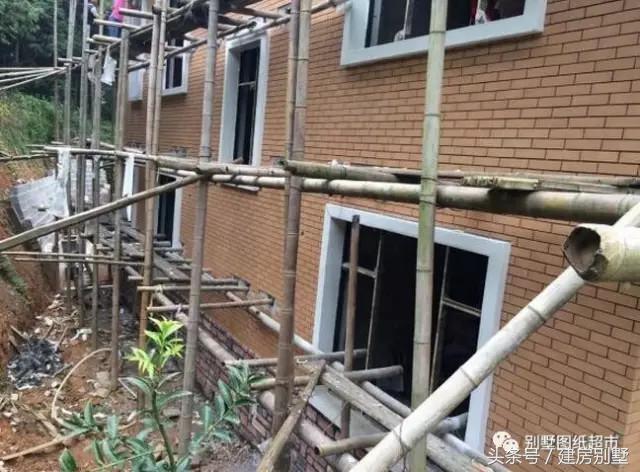 26萬(wàn)做成的二層小別墅，在農(nóng)村建一棟小別墅并不難