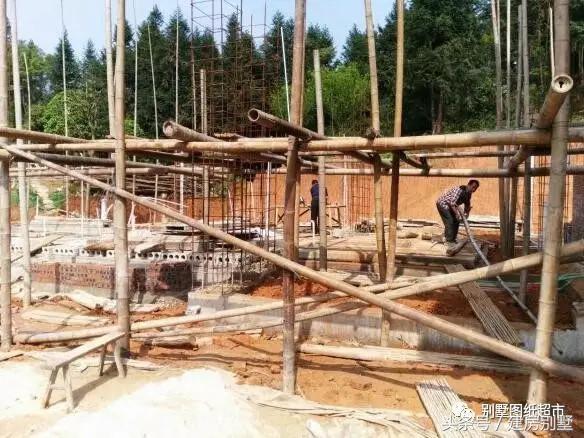 26萬(wàn)做成的二層小別墅，在農(nóng)村建一棟小別墅并不難