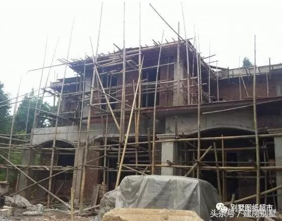 26萬(wàn)做成的二層小別墅，在農(nóng)村建一棟小別墅并不難