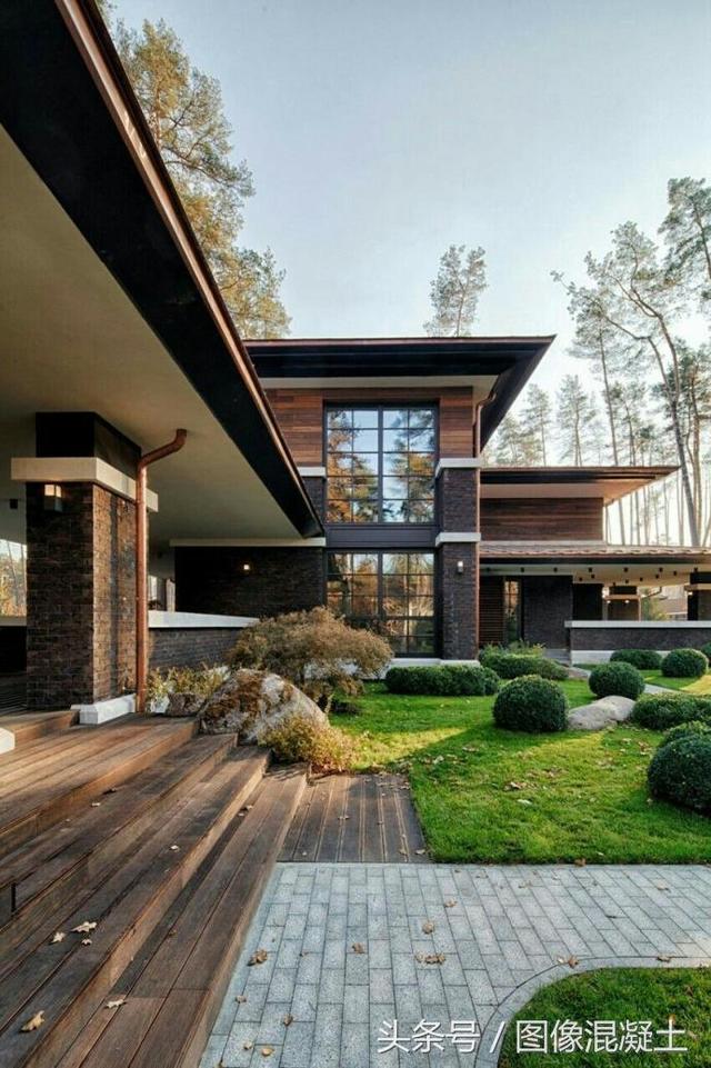 別墅設(shè)計混凝土、燈光、水融合