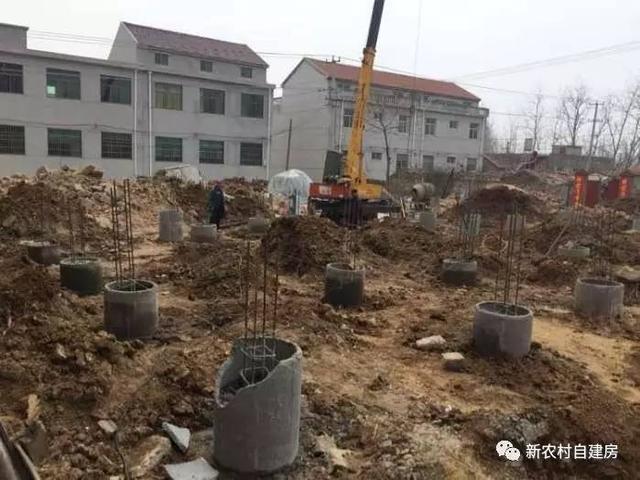 40萬兄弟合建雙拼別墅，施工全程實拍，含平面
