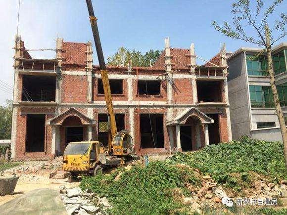 40萬兄弟合建雙拼別墅，施工全程實拍，含平面